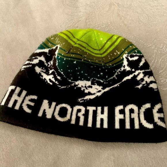North face winter hat - Picture 1 of 2